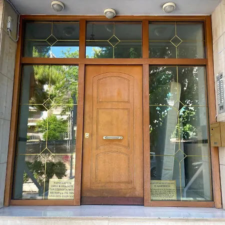 Smart Near The Metro Apartment *