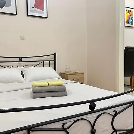 Apartment Smart Near The Metro Athens